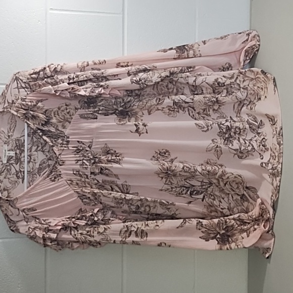 Soft Pink Floral Ruffled Tunic Blouse with Long Blouson Sleeves - Picture 11 of 11